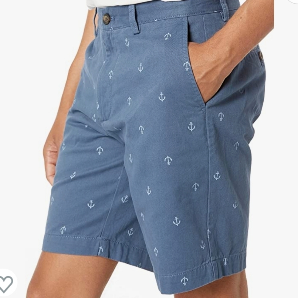 Amazon Essentials Men's Classic-Fit 7" Short in Navy Anchor Print Size 34